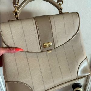 Beautiful vintage Liz Claiborne purse